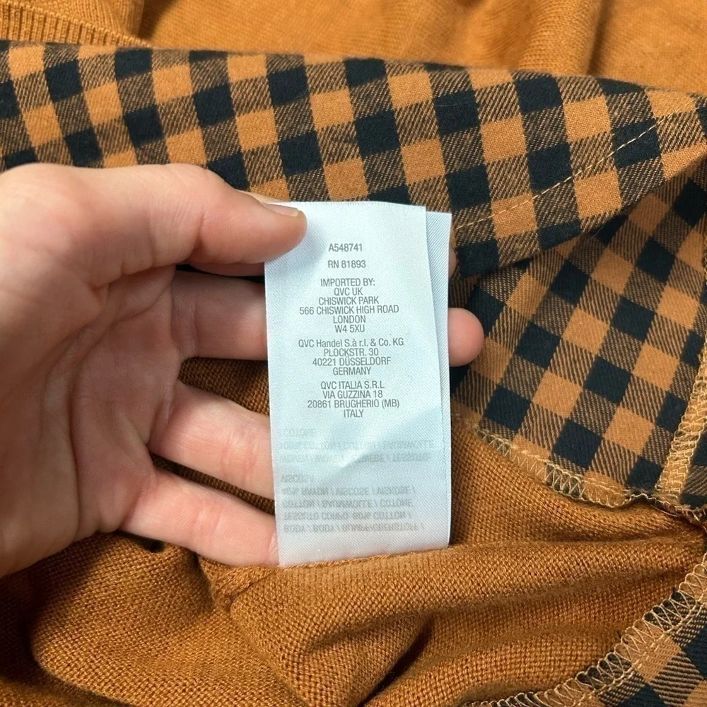 Bundle of women’s plus size tops - Picture 12 of 12